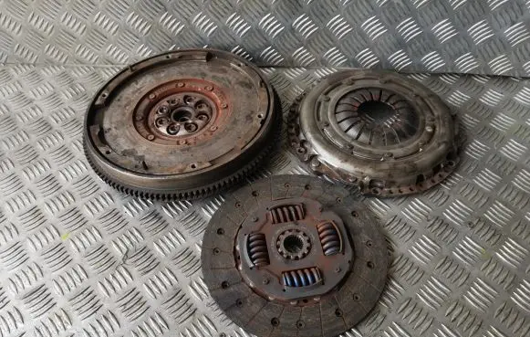 Subaru Impreza III Clutch set kit 12345AA040 30210AA720 30100AA970