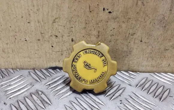 Subaru Outback Oil filler cap 