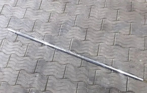Toyota Avensis T270 Windshield trim NOCODE
