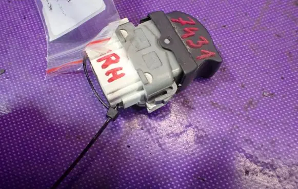 Renault Laguna II Quarter vent window switch 