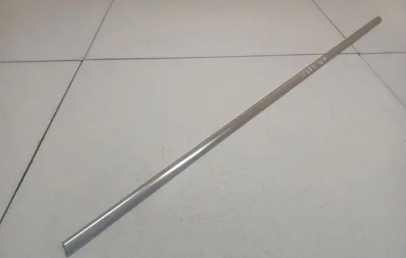 Volkswagen PASSAT B5.5 Rear door glass trim molding 