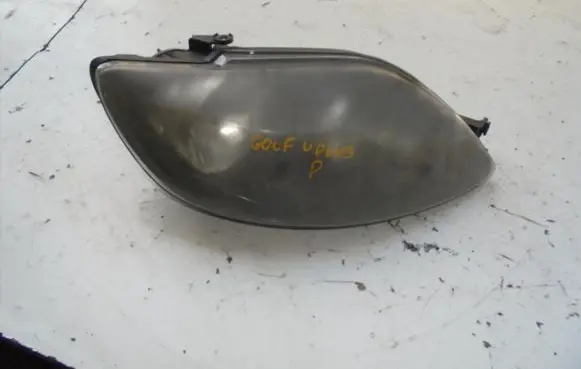 Volkswagen Golf V Headlight/headlamp