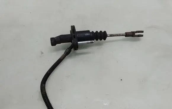 Opel Astra H Clutch slave cylinder 