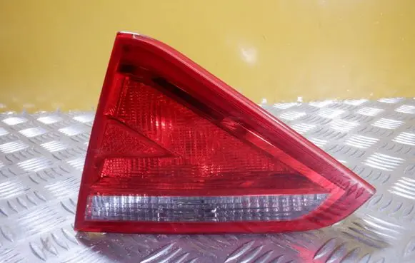 Audi A5 8T 8F Tailgate rear/tail lights 8T0945094