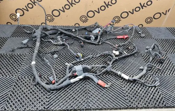 Dodge Challenger Engine installation wiring loom P68333800AD