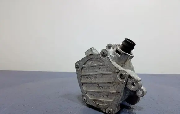 Volvo XC60 Vacuum pump 31316688