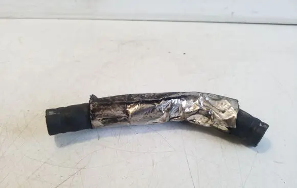 Engine coolant pipe/hose