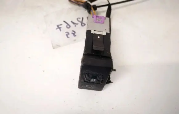Audi A4 S4 B5 8D Headlight level height control switch 8d0941301