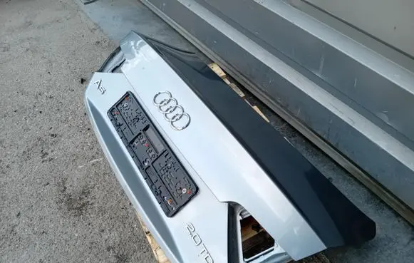 Audi A5 8T 8F Tailgate/trunk/boot lid