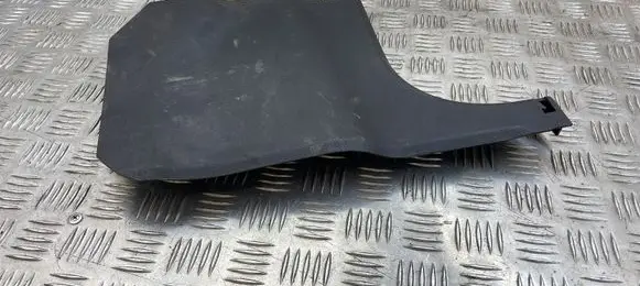 Foot area side trim