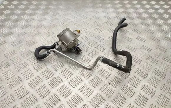 Audi A1 Fuel injection high pressure pump 04E127026L