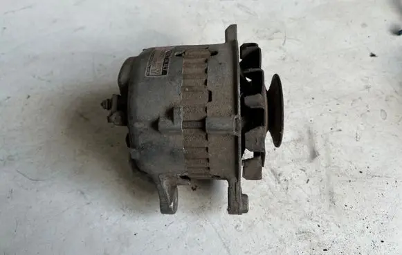 Hyundai Lantra II Generator/alternator A3T32877 MD018230