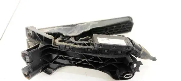 Volkswagen Touran I Accelerator throttle pedal 1T1721503H 6PV00868900