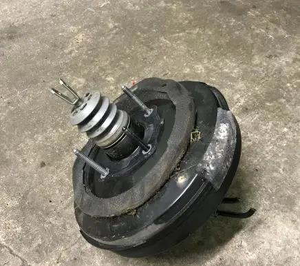 Peugeot 5008 Brake booster 88MJ33