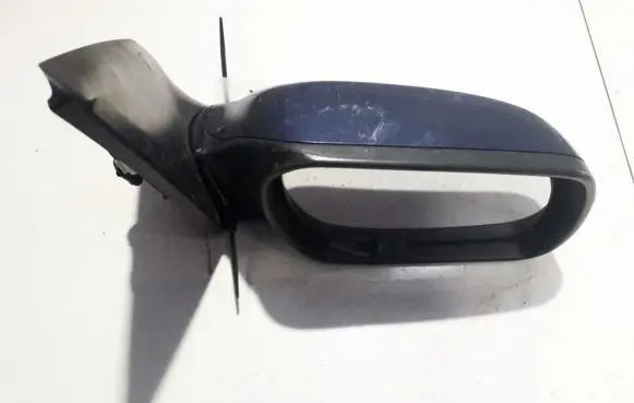 Mazda 2 Front door electric wing mirror 0014202