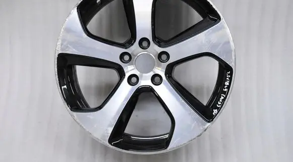 Volkswagen Golf VII R18 alloy rim 