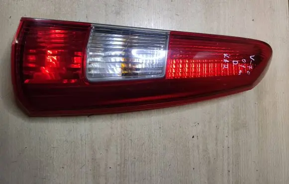 Volvo V70 Rear/tail lights 9154494