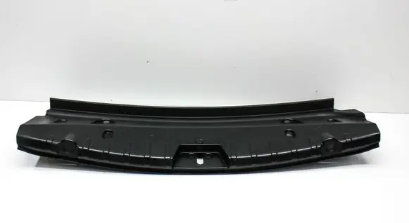 Trunk/boot sill cover protection