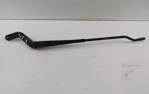 Front wiper blade arm