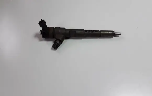 Renault Captur Fuel injector 8201453073