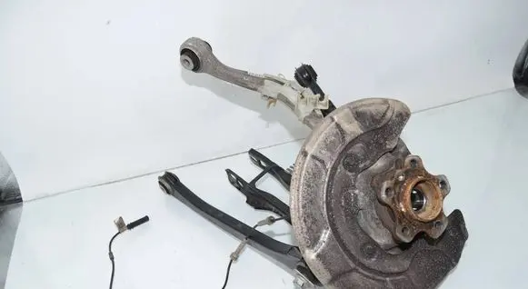 BMW 5 G30 G31 G38 Rear wheel hub 6866336 33306866336 6893528