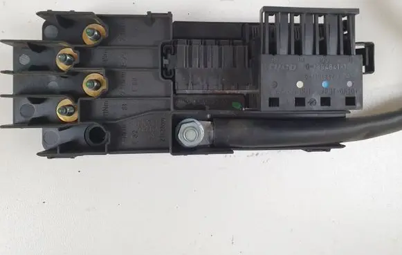 Mercedes-Benz E W211 Fuse module 2115452301