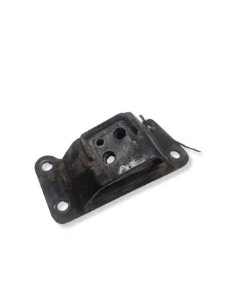 Hyundai i30 Engine mounting bracket U16