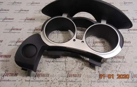 Nissan Juke I F15 Dashboard trim 682401KE0A
