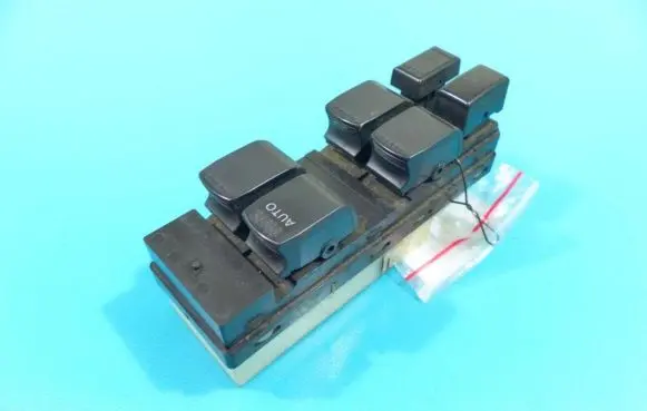 Suzuki Swift I Electric window control switch 62J502866T IMPRK1232989