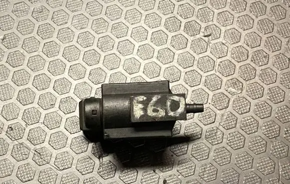 BMW 5 E60 E61 Turbo solenoid valve 72234100 03T195 1742712