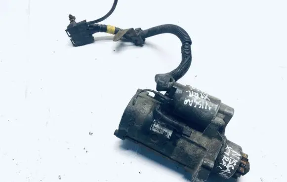 Nissan Almera N16 Starter motor 23300WD000 M008T75371