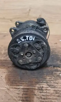 Volvo 850 Air conditioning (A/C) compressor (pump)