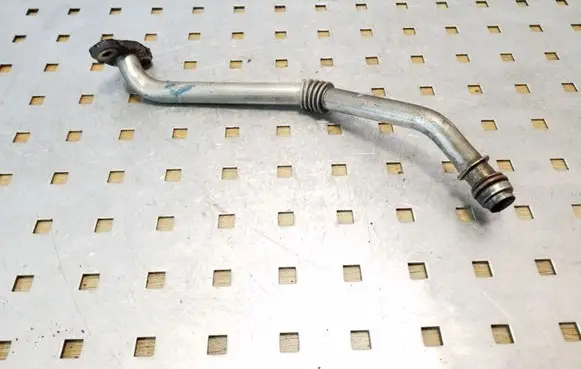 Nissan Note (E11) Turbo turbocharger oiling pipe/hose