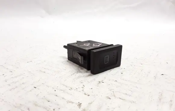 Volkswagen PASSAT B5 Windscreen/window heater switch 3B0959621C