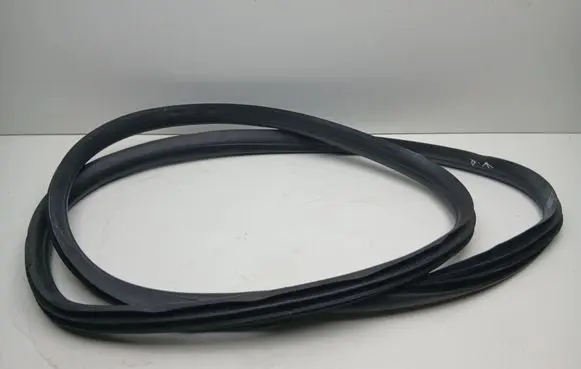 Volvo V60 Front door rubber seal 