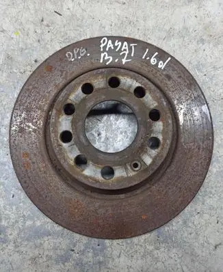Volkswagen PASSAT B7 Rear brake disc