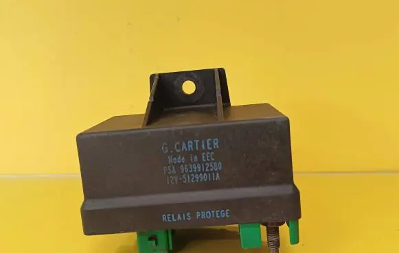 Citroen C8 Glow plug pre-heat relay 9639912580