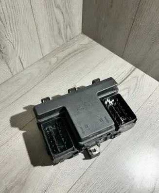 Ford Mondeo MK V Fuse module G2811 FQ9T14AQ67EE FQ9T14AQ67EE01