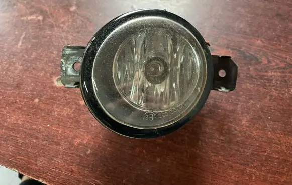 Nissan Almera Tino Front fog light 261508992A