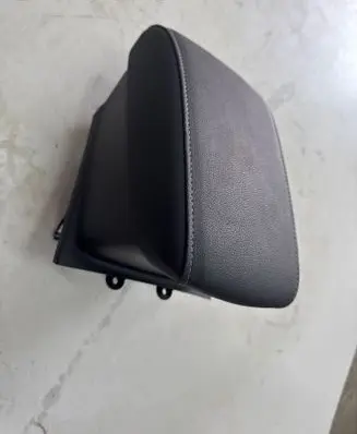 Opel Grandland X Armrest 