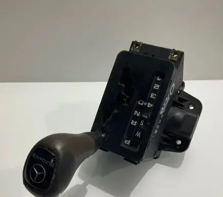 Mercedes-Benz E W210 Gear shifter/selector A2022670137 2022670137
