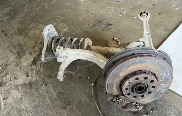 Audi A4 S4 B7 8E 8H Front wheel hub spindle knuckle