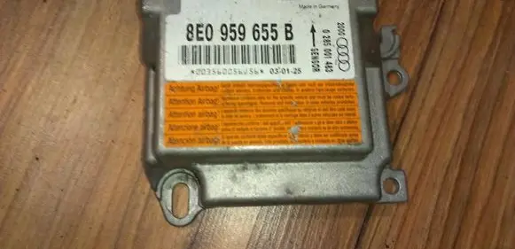Audi A4 S4 B6 8E 8H Airbag control unit/module 8e0959655b 0285001483
