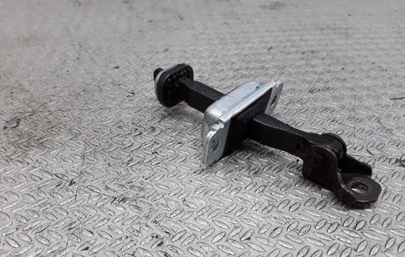 Chevrolet Nubira Front door check strap stopper