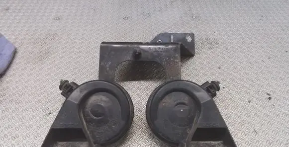 Audi A6 S6 C6 4F Horn signal 4F0951229