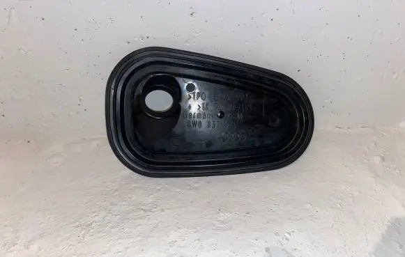 Audi A4 S4 B9 Other front door trim element 8W0837915