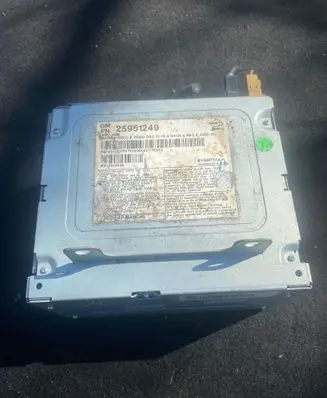 Cadillac CTS Radio/CD/DVD/GPS head unit 25951249
