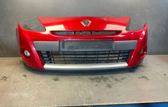 Renault Clio III Front bumper 8200799935 620226983R 8200682328