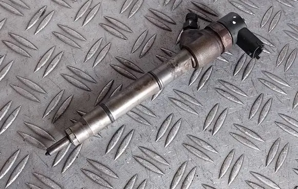 KIA Ceed Fuel injector 0445110256