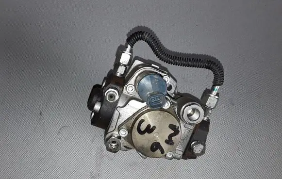 Mazda 6 Fuel injection high pressure pump SH0113800D